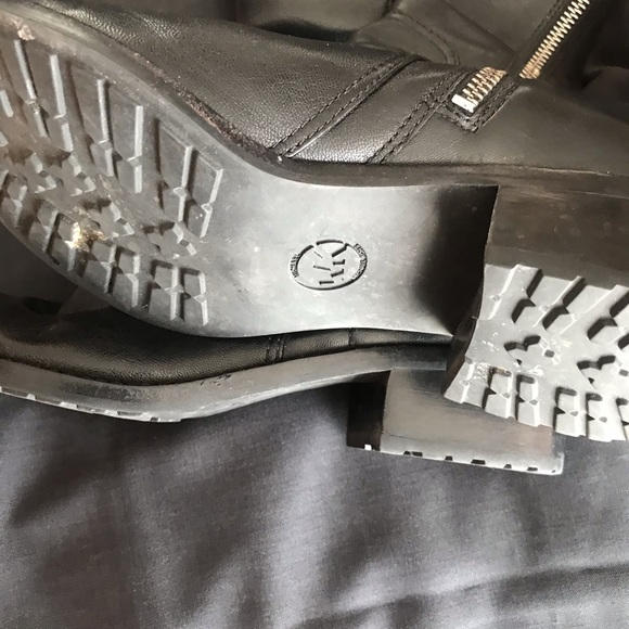 Michael kors boots - Picture 3 of 4